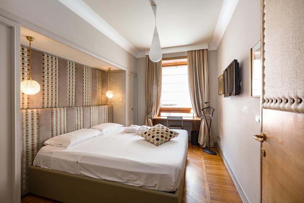 Rooms Roma - Monti Exterior photo